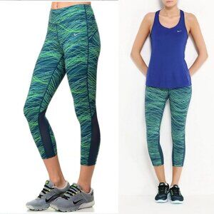 Nike - Power Epic Lux Capri Running Tights 3/4 Leggings 799790 Cropped | Small